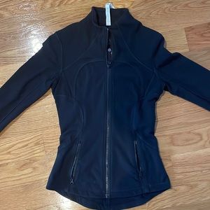 Lululemon black zip up size 4